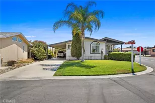1300 W Menlo Ave, Hemet, CA 92543 - Photo 2