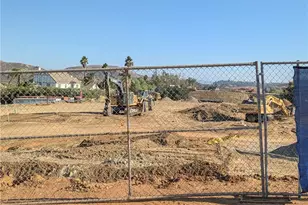 35960 Arendt Ln, Murrieta, CA 92563 - Photo 6