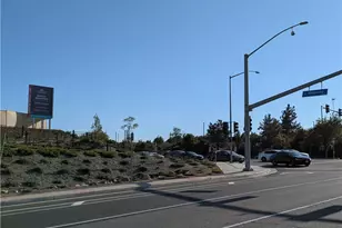 35820 Arendt Ln, Murrieta, CA 92563 - Photo 4