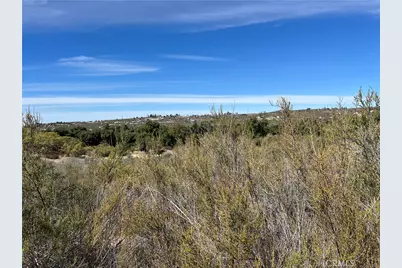 35250 Willow Creek Road, Hemet, CA 92544 - Photo 8