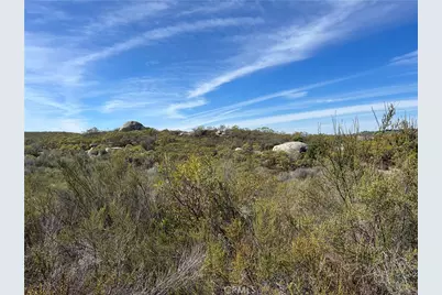 35250 Willow Creek Road, Hemet, CA 92544 - Photo 6