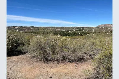 35250 Willow Creek Road, Hemet, CA 92544 - Photo 14