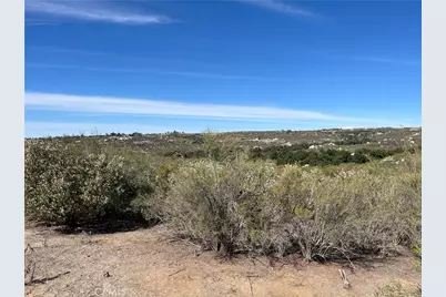 35250 Willow Creek Road, Hemet, CA 92544 - Photo 12