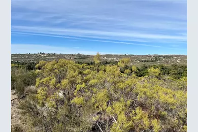 35250 Willow Creek Road, Hemet, CA 92544 - Photo 16
