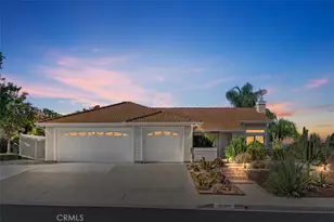 25382 Blackthorne Dr, Murrieta, CA 92563 - Photo 2
