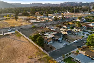 29247 Allan St, Lake Elsinore, CA 92532 - Photo 6