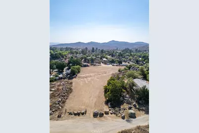 27140 Wilkinson Street, Perris, CA 92570 - Photo 14