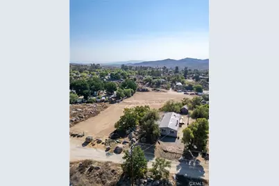 27140 Wilkinson Street, Perris, CA 92570 - Photo 2