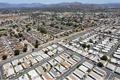 1525 W Oakland Avenue #25, Hemet, CA 92543 - Photo 28