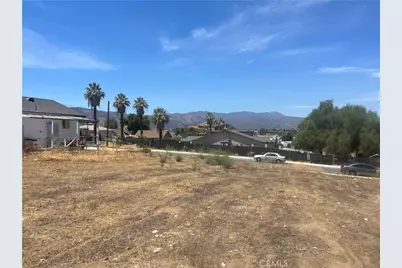 110 N Chestnut Street, Lake Elsinore, CA 92530 - Photo 4