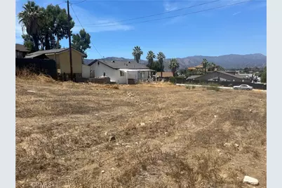 110 N Chestnut Street, Lake Elsinore, CA 92530 - Photo 2