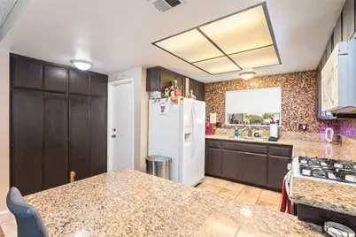 3999 Roxbury Drive, Hemet, CA 92545 - Photo 10