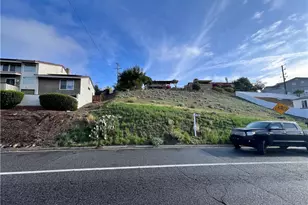 29158 Vacation Dr, Canyon Lake, CA 92587 - Photo 4