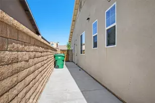 32051 Clear Springs Dr, Winchester, CA 92596 - Photo 40