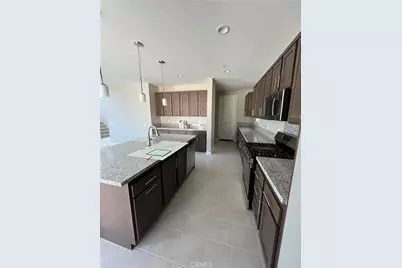 17209 Harpers Ferry, Hesperia, CA 92345 - Photo 8