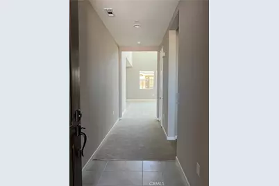 17209 Harpers Ferry, Hesperia, CA 92345 - Photo 4