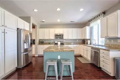 39883 S Creek Circle, Murrieta, CA 92563 - Photo 12