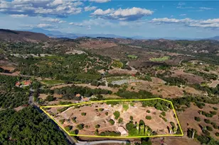 22735 Carancho Rd, Temecula, CA 92590 - Photo 4