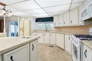 2230 Lake Park Dr, San Jacinto, CA 92583 - Photo 14