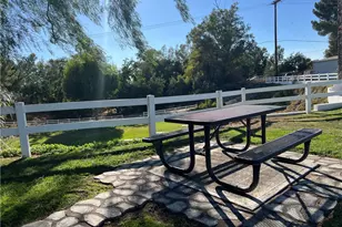 42751 E Florida Ave, Hemet, CA 92544 - Photo 34