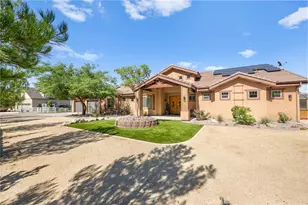 42900 Ivy St, Murrieta, CA 92562 - Photo 2