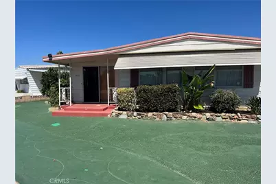 900 W Johnston, Hemet, CA 92543 - Photo 1