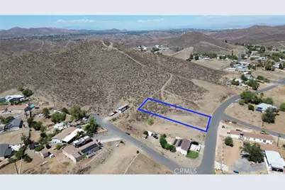 28495 Hampshire Drive, Menifee, CA 92587 - Photo 4