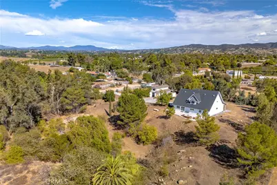 39195 Avenida Antonovich, Temecula, CA 92591 - Photo 46