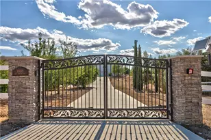 39195 Avenida Antonovich, Temecula, CA 92591 - Photo 2