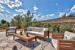 39195 Avenida Antonovich, Temecula, CA 92591 - Photo 4