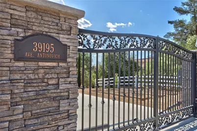 39195 Avenida Antonovich, Temecula, CA 92591 - Photo 4