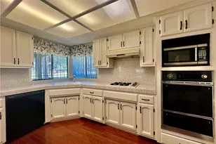 1229 Seven Hills Dr, Hemet, CA 92545 - Photo 10