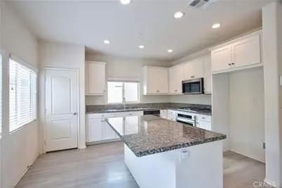 30709 Expedition Drive, Winchester, CA 92596 - Photo 16