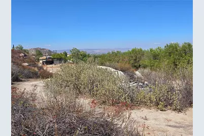 21 Vista Del Valle, Hemet, CA 92544 - Photo 22