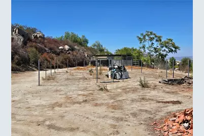 21 Vista Del Valle, Hemet, CA 92544 - Photo 16