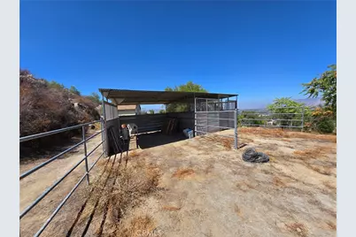 21 Vista Del Valle, Hemet, CA 92544 - Photo 20