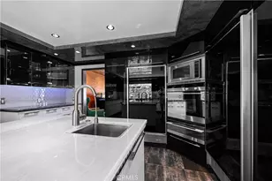 11372 Dona Teresa Dr, Studio City, CA 91604 - Photo 16