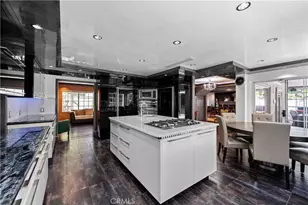 11372 Dona Teresa Dr, Studio City, CA 91604 - Photo 18