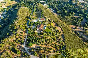 19300 Hombre Ln, Murrieta, CA 92562 - Photo 6