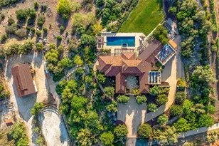 19300 Hombre Ln, Murrieta, CA 92562 - Photo 4