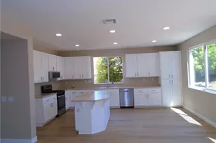 29905 Cherry Hill Dr, Murrieta, CA 92563 - Photo 4