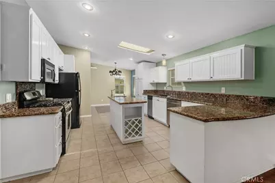 23742 Bundy Canyon Road, Wildomar, CA 92595 - Photo 10