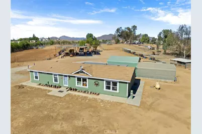 31250 Loretta Ave., Winchester, CA 92596 - Photo 2