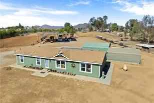 31250 Loretta Ave, Winchester, CA 92596 - Photo 2