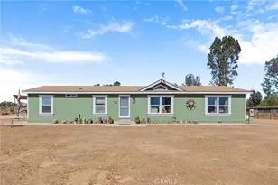 31250 Loretta Ave, Winchester, CA 92596 - Photo 8