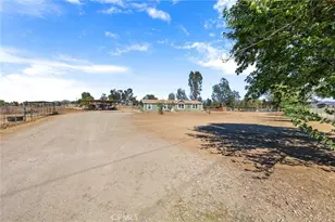 31250 Loretta Ave, Winchester, CA 92596 - Photo 4