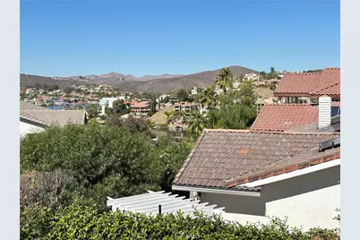 29731 Bonanza Place, Canyon Lake, CA 92587 - Photo 8