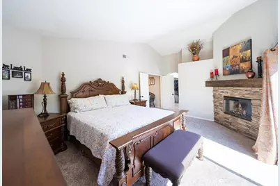 40579 New Town, Temecula, CA 92591 - Photo 44