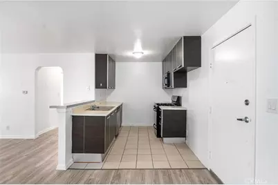 7254 Vassar Ave #308, Canoga Park, CA 91303 - Photo 6