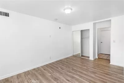 7254 Vassar Ave #308, Canoga Park, CA 91303 - Photo 8